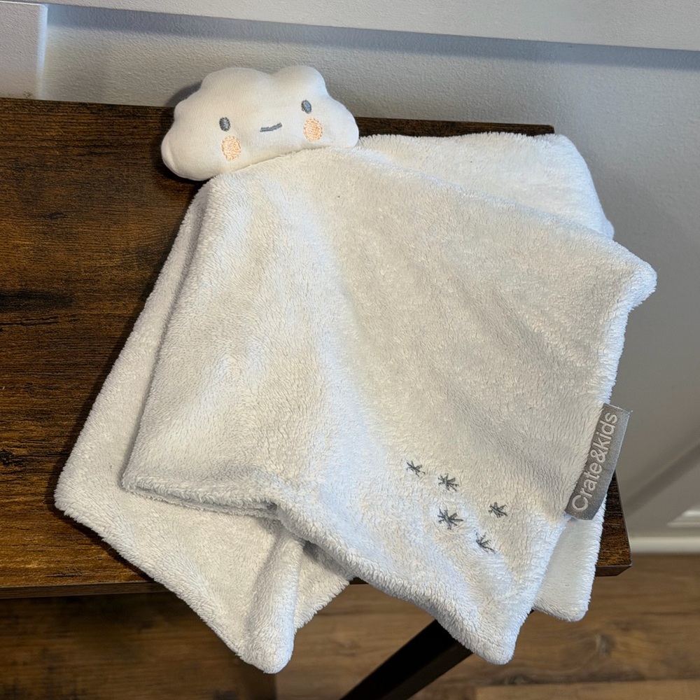 Crate & Kids Cloud Lovey Blanket - Soft Whiteish gray